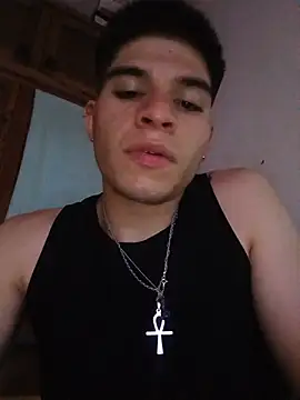 Oliver_LA live cam on StripChat