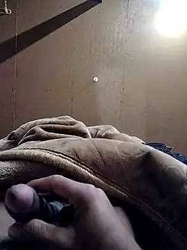 Virgineguy123 live cam on StripChat