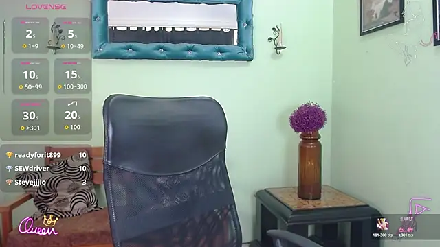 _Victoria_Jones_ live cam on StripChat