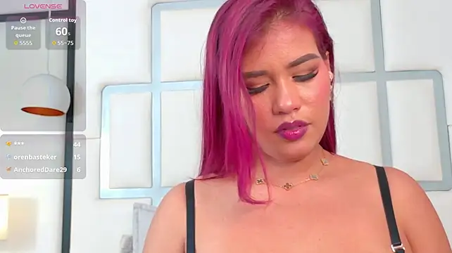 KaseyRosse live cam on StripChat