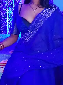 Ur_Lishaa live cam on StripChat