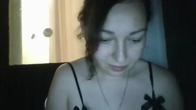 DanaNeon live webcam