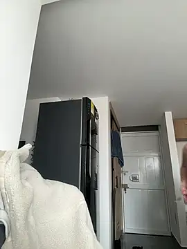 valery_mora webcam