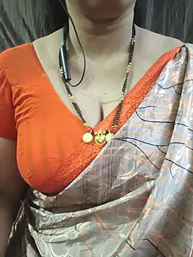 bhuvana_555 (F milf) - BooBS ON WATER