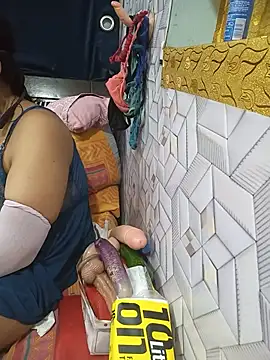 tina8th (F young) - Full nude fingering on live