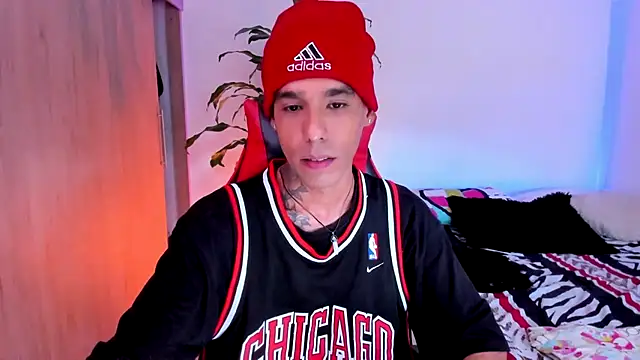 Damianwhite live cam on StripChat