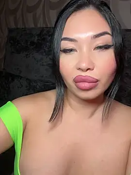 LaaadyDaaamn live room snapshot on Stripchat