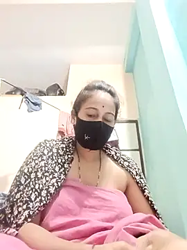 Sexi_roovi live cam on StripChat