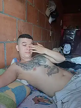 Mikedotow live cam on StripChat