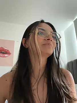 Cat2525 live cam on StripChat