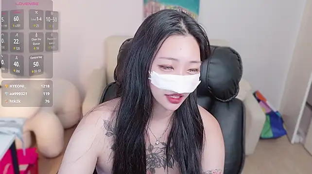 Milk_Sola live cam on StripChat