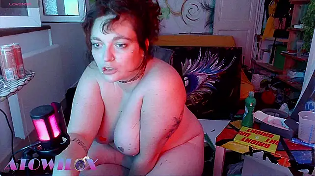 atowiloxx live cam on StripChat