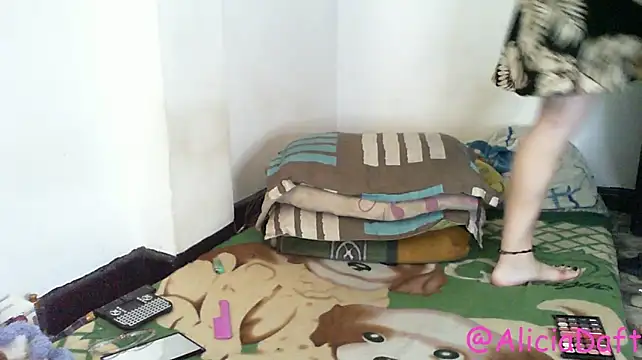 Smoke_trip_Alicia live cam on StripChat