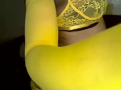 Quinlina live cam on StripChat