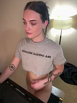 karissachantelle (F young) - Zoom On My Wettt Pussy & Rub It