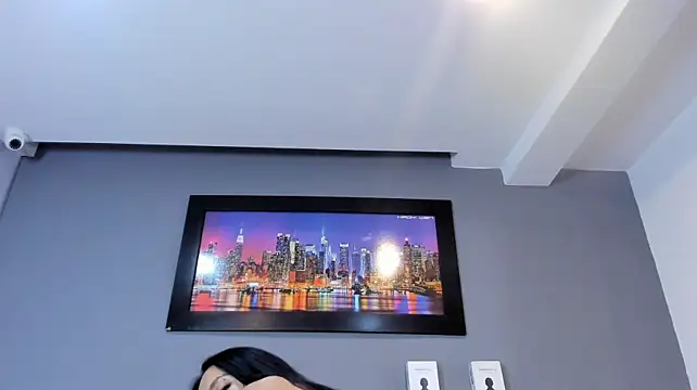 CharlotteCottin live cam on StripChat
