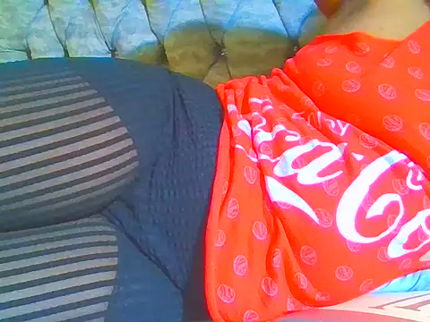 kitty-ann live cam on StripChat