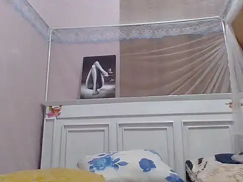 sweet-fancy live cam on StripChat