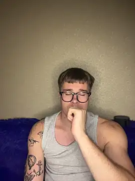 SoulenBounty live cam on StripChat