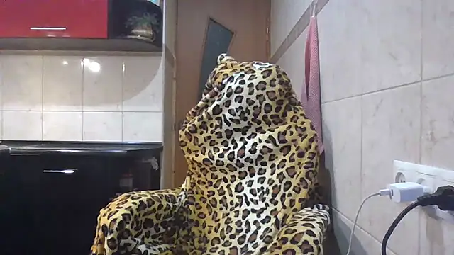 Lacmi30 live cam on StripChat