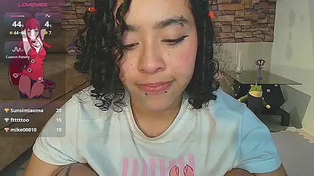 Dhalila_ live cam on StripChat