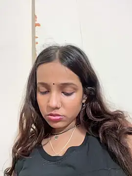 Maggie_748 webcam