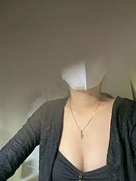 Lemonn99 live cam on StripChat