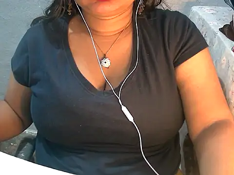 Saniya_K2 live cam on StripChat