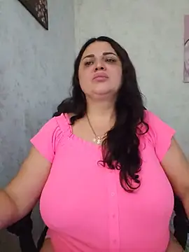-CUTE-EVVIL- live cam on StripChat