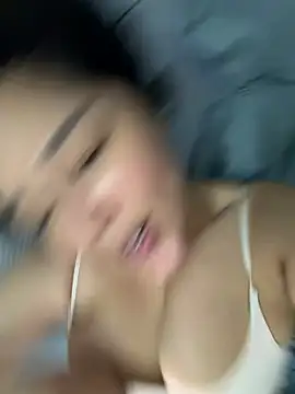 tangtang-21 live cam on StripChat