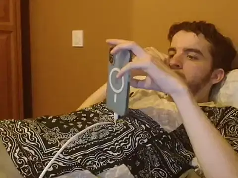 Tombgy07 live cam on StripChat