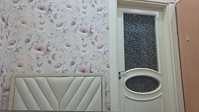 Mira_ra