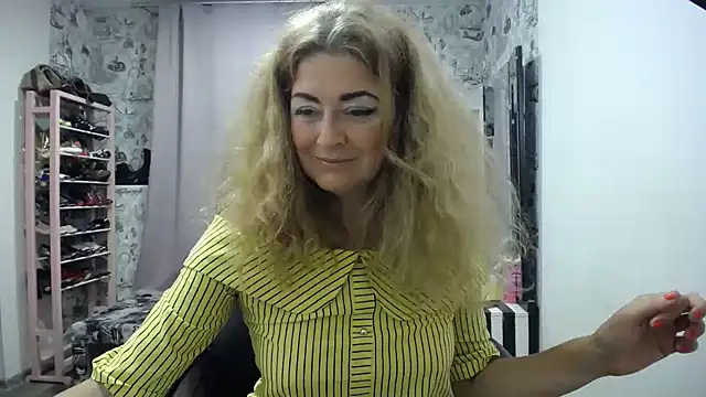 Helen1974 webcam