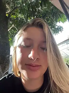 aurora_coldd's Live Sex Cam Show