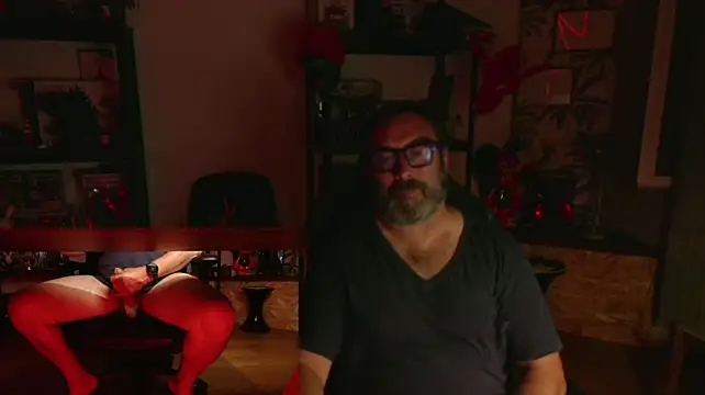 Hairyfred73 live cam on StripChat