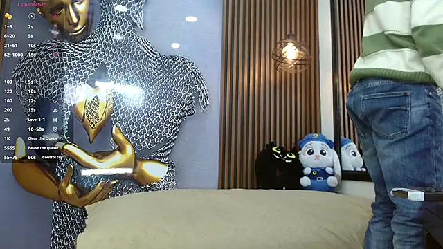 AlessandroBlack_ live cam on StripChat