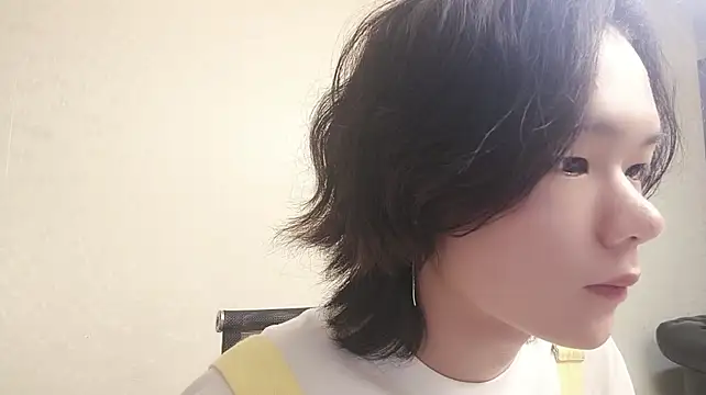 YYW_000 live cam on StripChat