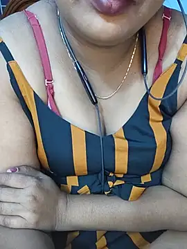 YOUR_TELUGU_CUTE_COUPLE live cam on StripChat
