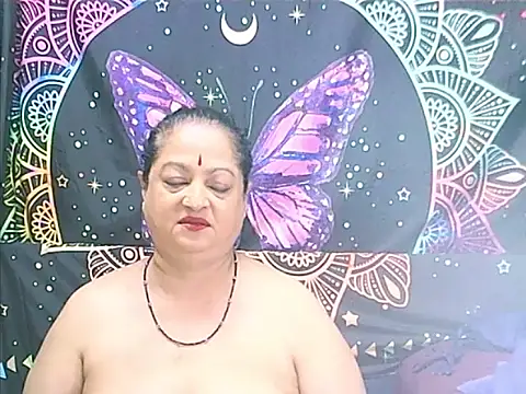 matureindian live cam on StripChat