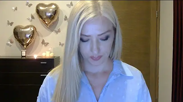 Wild_Silk_Desire live cam on StripChat