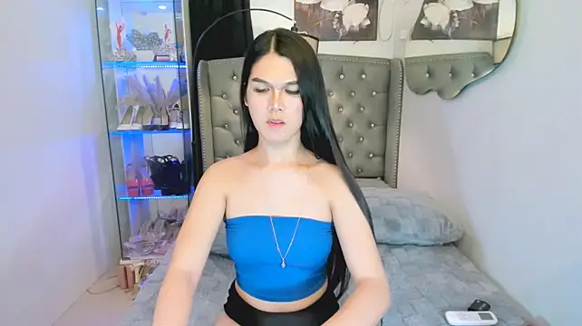Lisa_empress live cam on StripChat