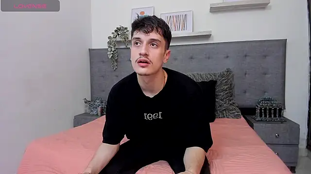 philip_miller3 live cam on StripChat