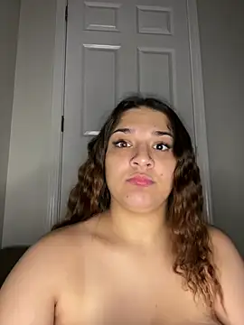 treasurebabii live cam on StripChat