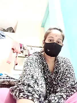 Sexi_roovi live cam on StripChat