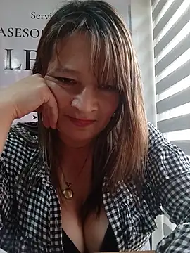 KAREN--03 live cam on StripChat