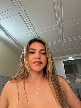 Live cam model alicee16 broadcasting live