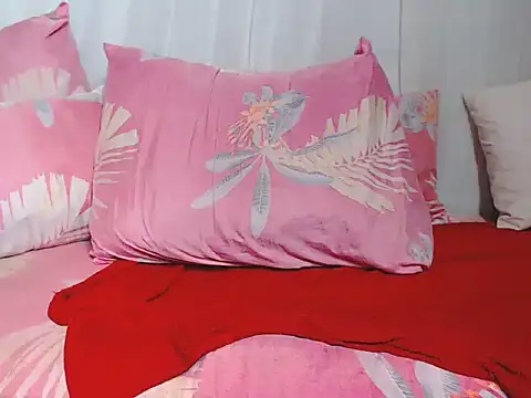 Freakyassnwildx live cam on StripChat