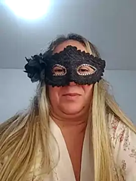 titiasexy live cam on StripChat