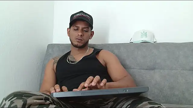chris_dick23 (M young) - Vibrator Control
