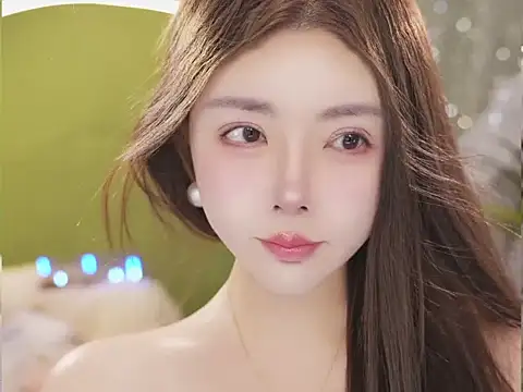 Qiaoqiao__ live cam on StripChat